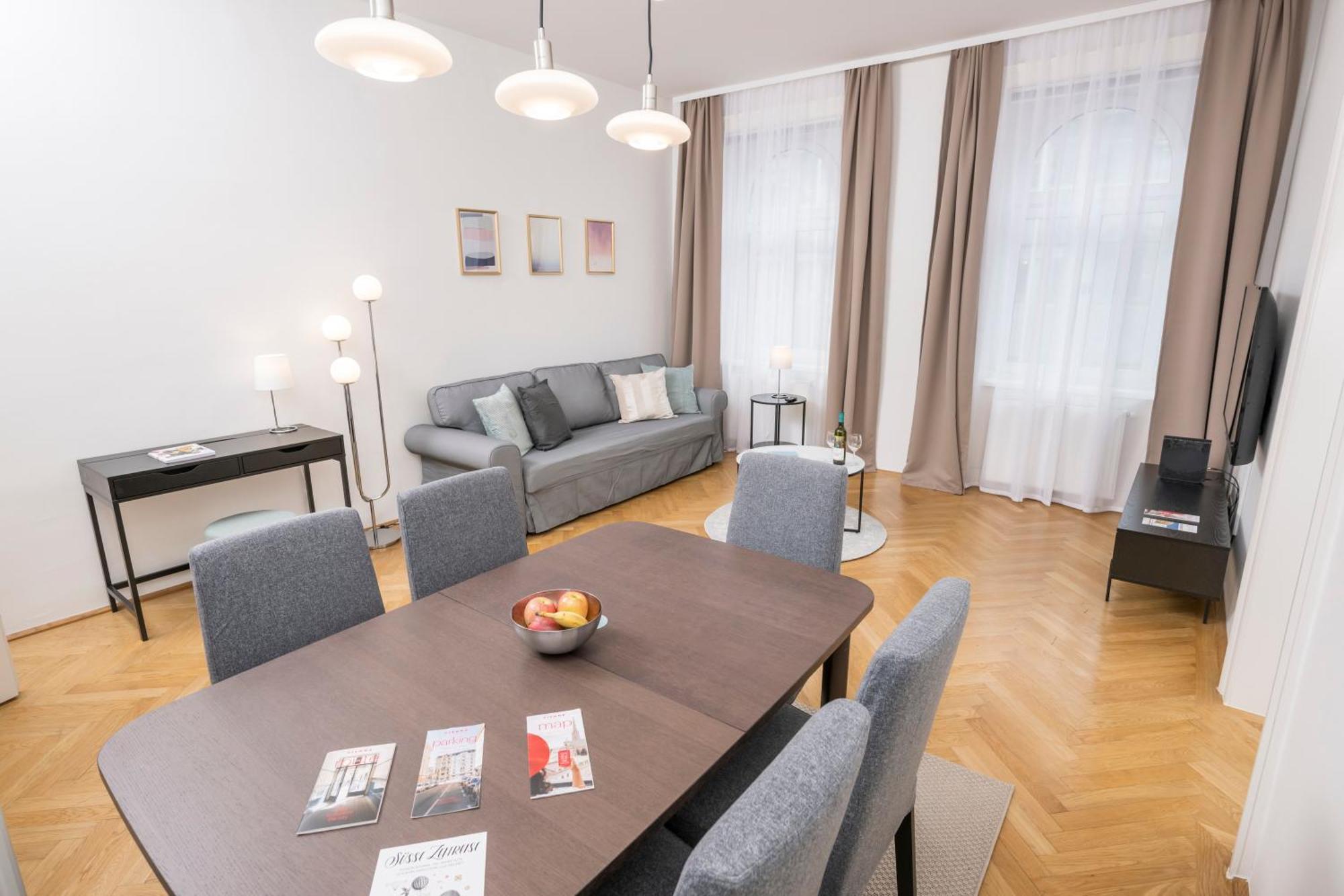 Luxury Suites Liechtenstein Вена Экстерьер фото
