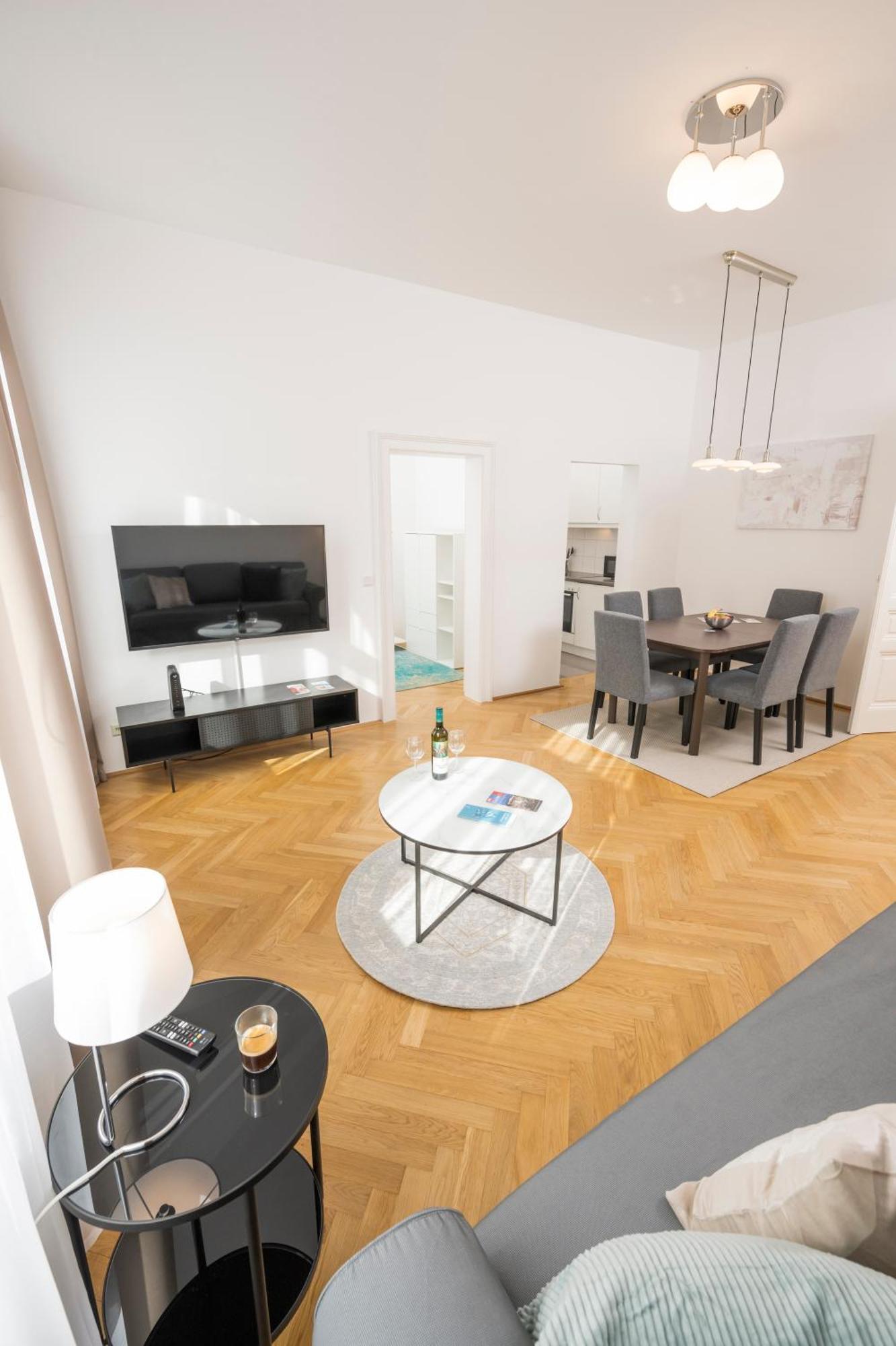 Luxury Suites Liechtenstein Вена Экстерьер фото